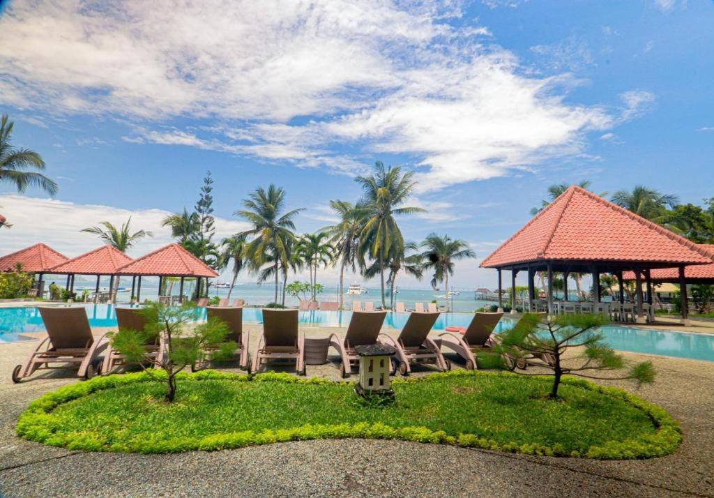 Laprima Hotel Labuan Bajo Exterior photo